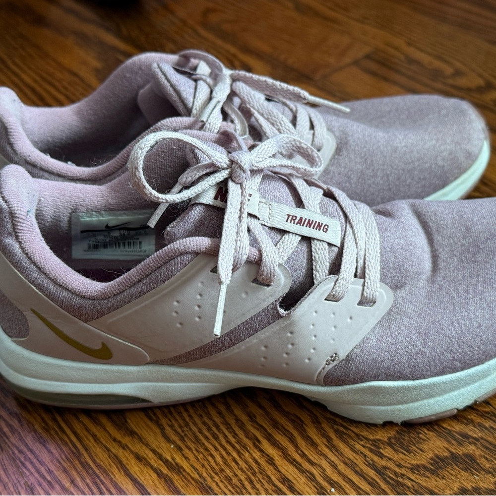 Nike Women's Lavender & Gold Training Sneakers